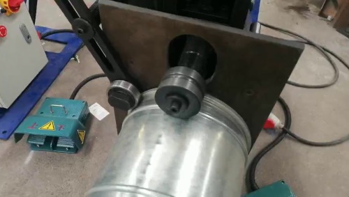 轆線機功能之一壓筋，母邊同步